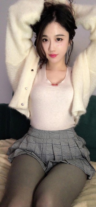 网红轩子巨2兔手机壁纸