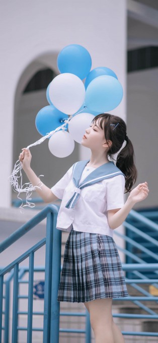 可爱少女JK制服蓝白气球手机壁纸(1242x2688)