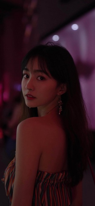 抖音网红美女Duebass手机壁纸