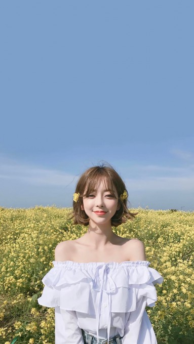 姜泰莉性感甜美写真手机壁纸(1125x2000)