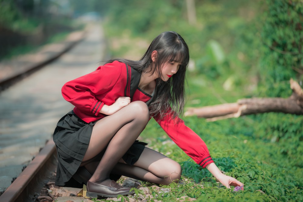 女学生角色扮演校服黑色丝袜8k桌面壁纸(7952x5304)
