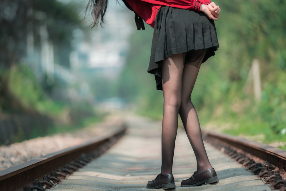 女学生角色扮演校服黑色丝袜8k桌面壁纸