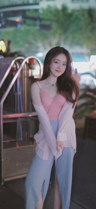 美女