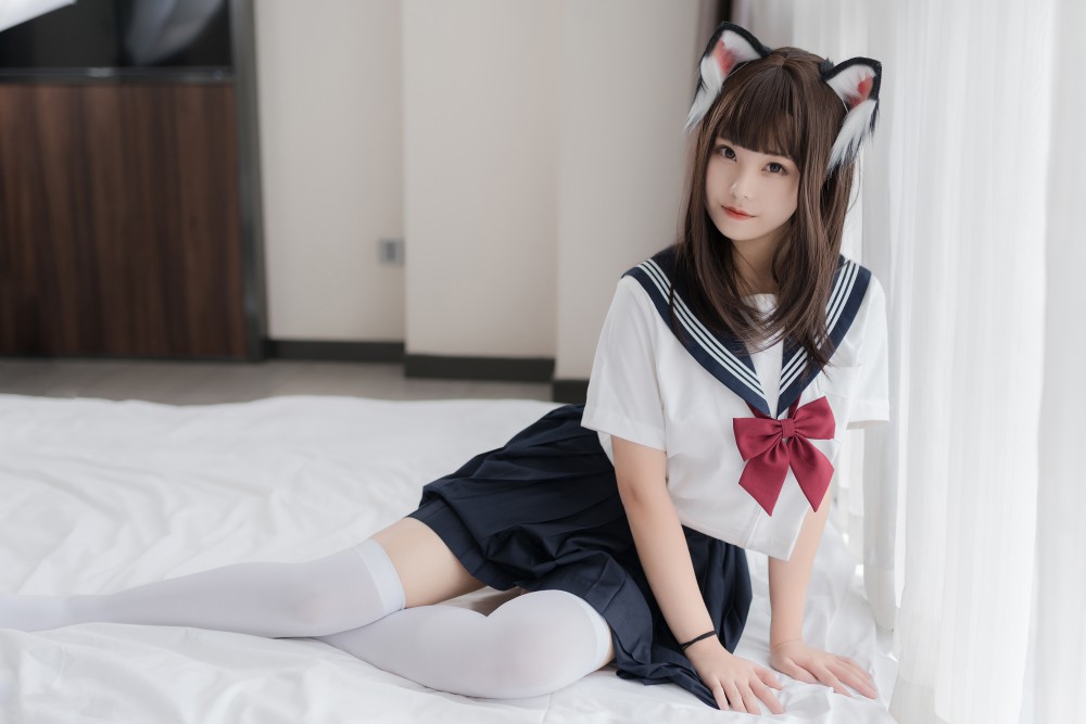 蜜汁猫裘角色扮演4k桌面壁纸