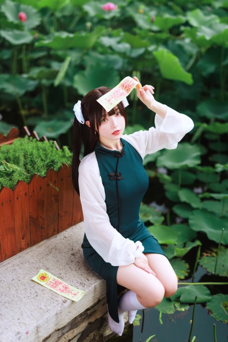 六味帝皇酱旗袍4k手机壁纸