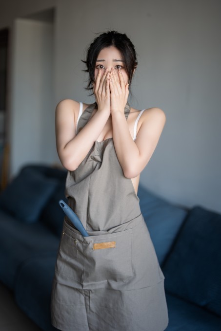 汪知子围裙