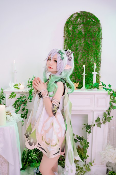 爆机少女喵小吉原神纳西妲