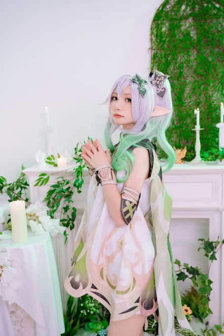 爆机少女喵小吉原神纳西妲