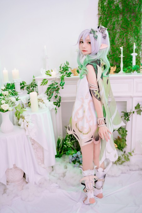 爆机少女喵小吉原神纳西妲