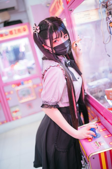 落落神待少女
