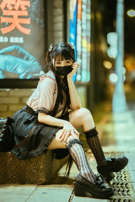 落落神待少女