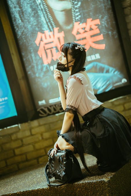 落落神待少女(4000x6000)