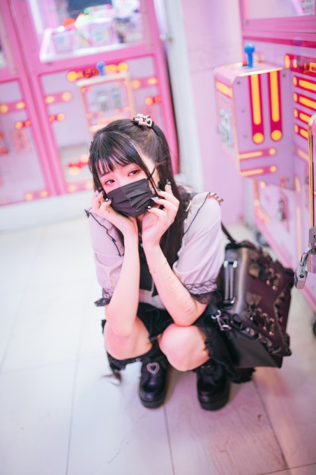 落落神待少女