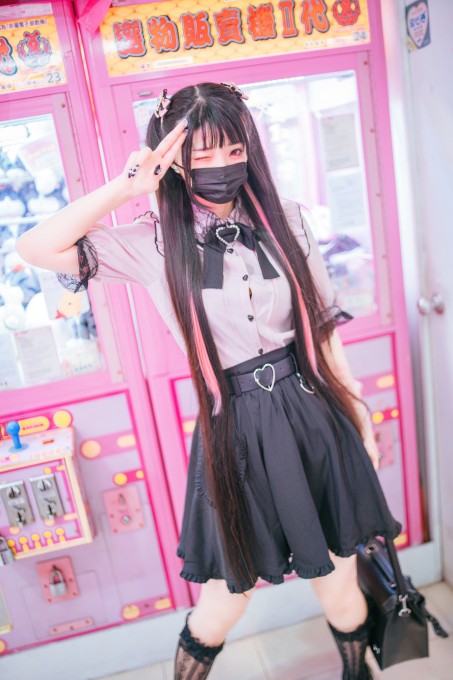 落落神待少女