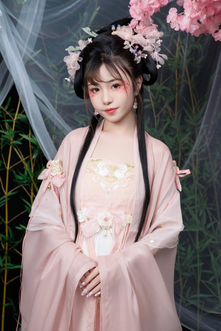 爆机少女喵小吉清平乐