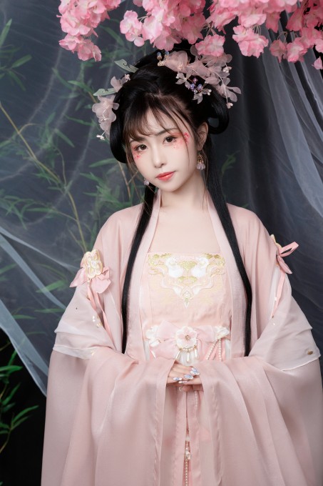 爆机少女喵小吉清平乐