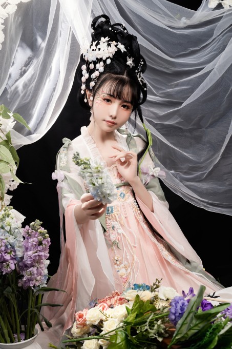 爆机少女喵小吉花间集