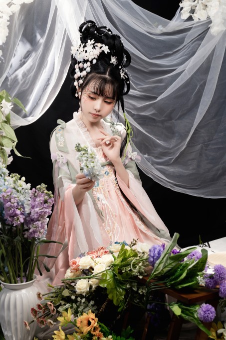爆机少女喵小吉花间集