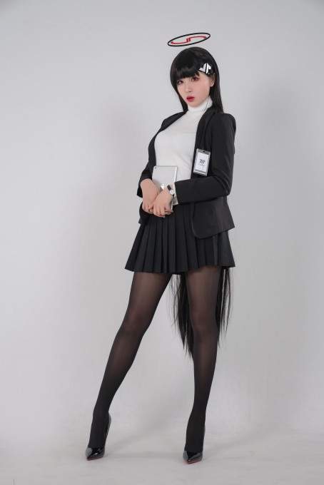 轩萧学姐碧蓝档案莉音(3606x5407)