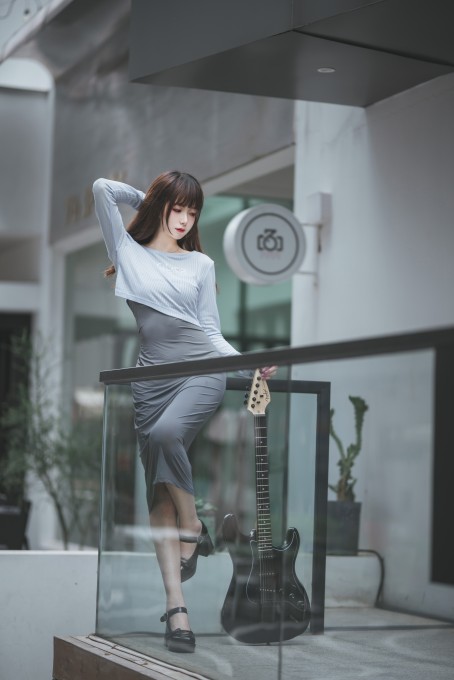 封疆疆v吉他妹妹
