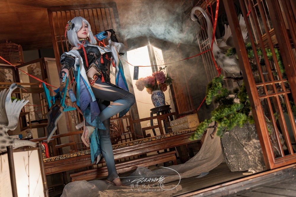 咬人小小兔四月作品『申鹤明枪』(7008x4672)