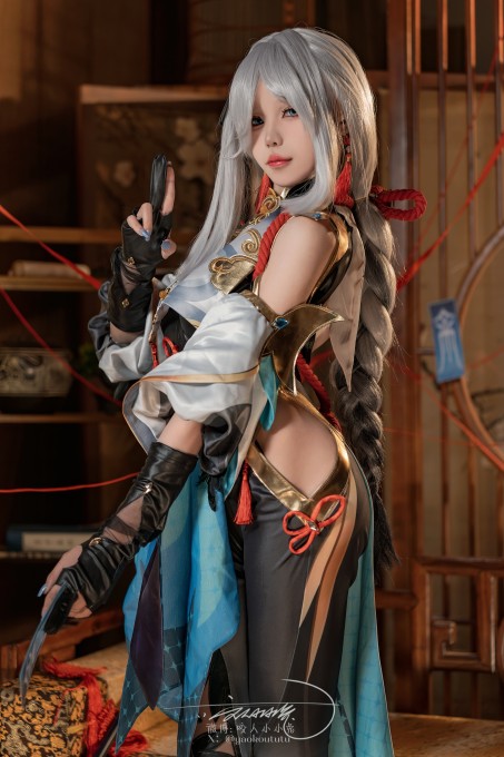 咬人小小兔四月作品『申鹤明枪』(4672x7008)