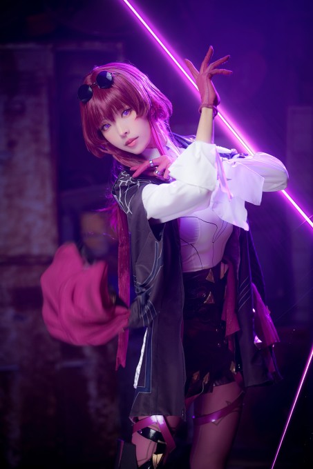ElyEE子卡芙卡