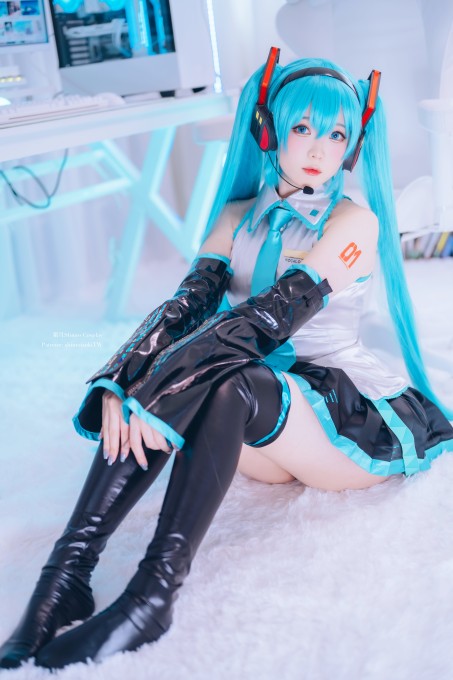 霜月Shimo初音未来(5504x8256)
