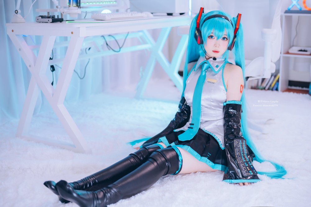 霜月Shimo初音未来(8256x5504)