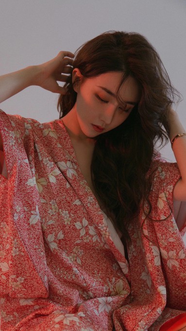 高冷美女御姐写真高清手机壁纸